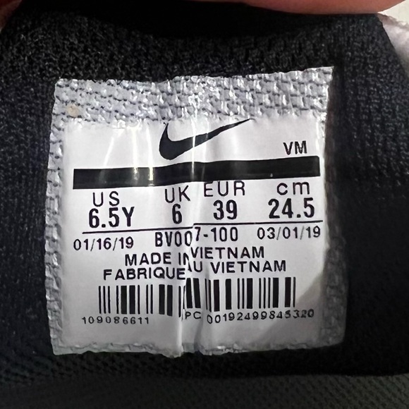 ✔️ NIB✔️ NIKE 'White Volt' Air Max Plus - Picture 10 of 11